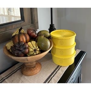 Tupperware containers Yellow with starburst lids